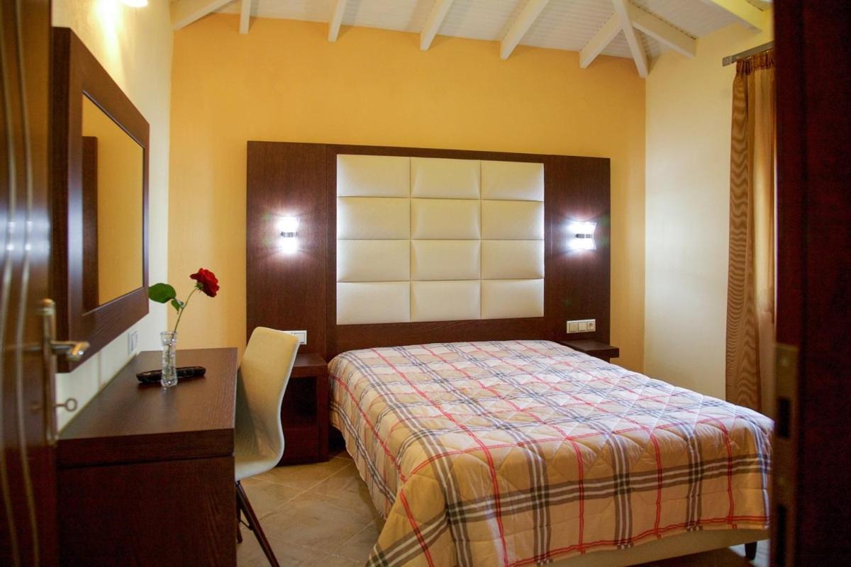 וורוורו Stamos Apartments And Studios מראה חיצוני תמונה