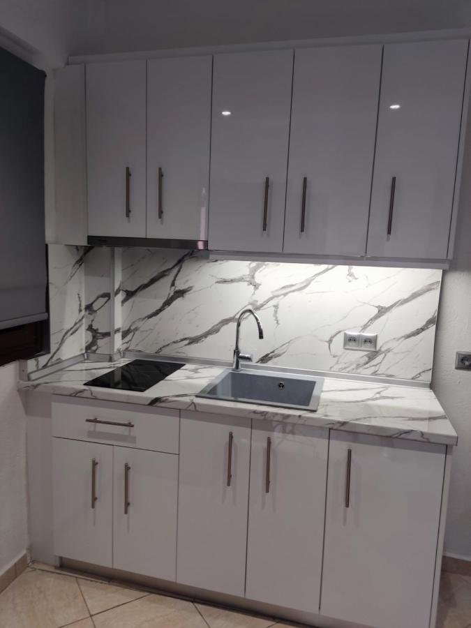 וורוורו Stamos Apartments And Studios מראה חיצוני תמונה