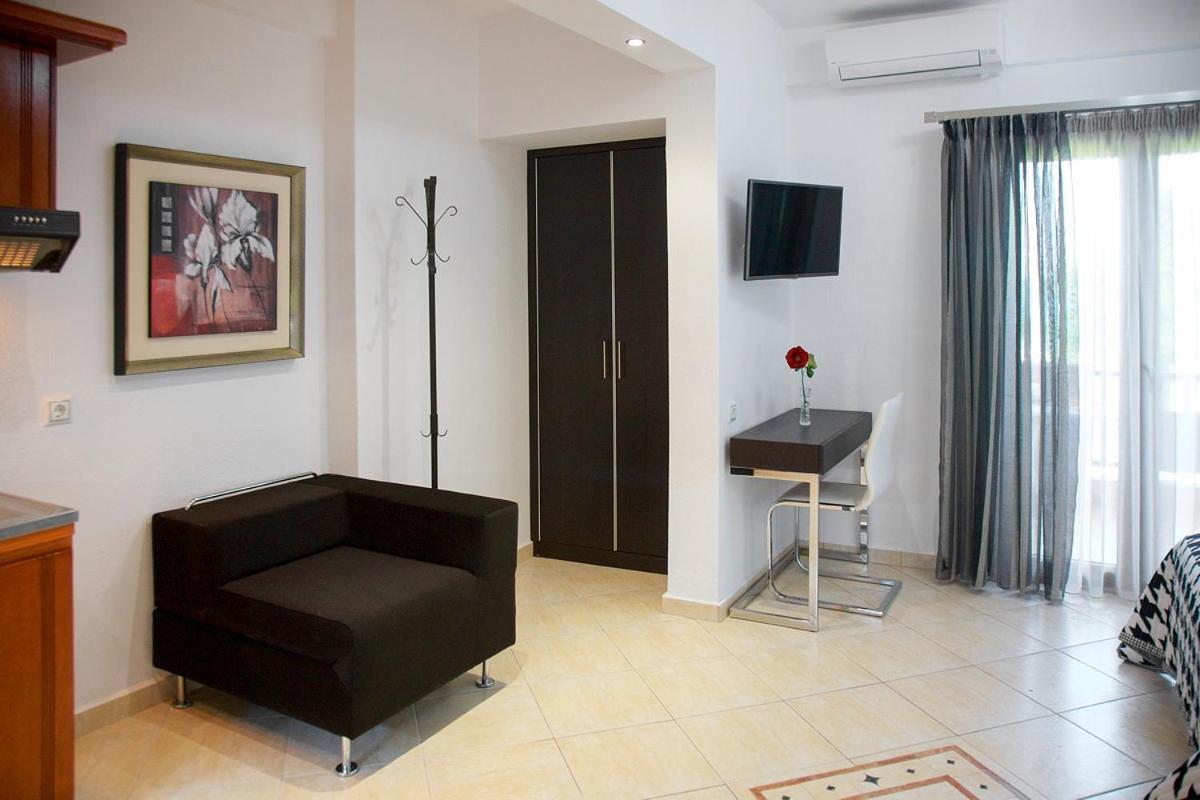 וורוורו Stamos Apartments And Studios חדר תמונה